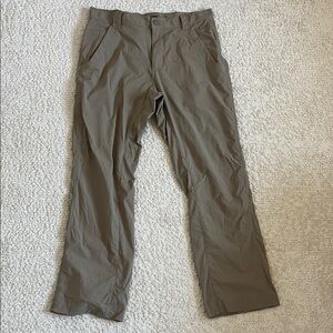 Royal Robbins Men's Tan Chinos 32/30